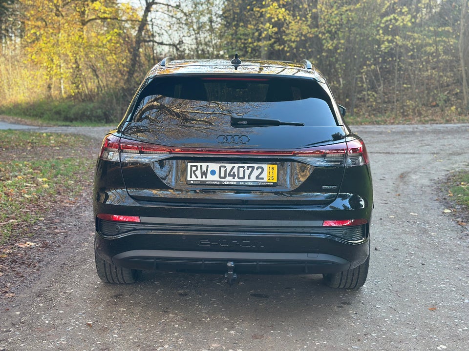 Audi Q4 e-tron 55 S-line quattro 5d