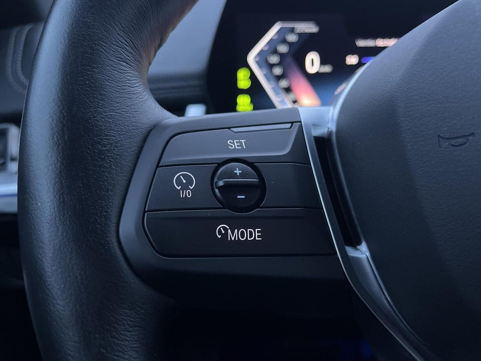 BMW iX1 eDrive20 X-Line 5d