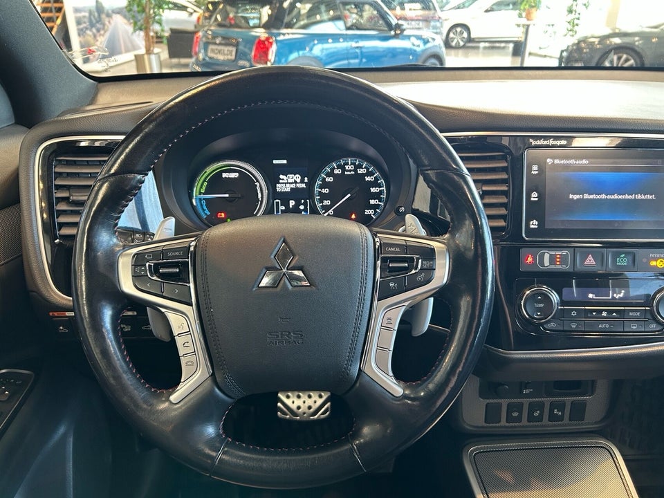 Mitsubishi Outlander 2,0 PHEV Instyle CVT 4WD 5d