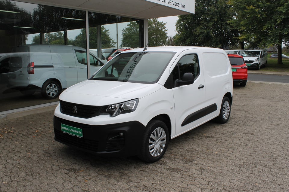 Peugeot Partner 1,5 BlueHDi 100 L1V1 Ultimate Van