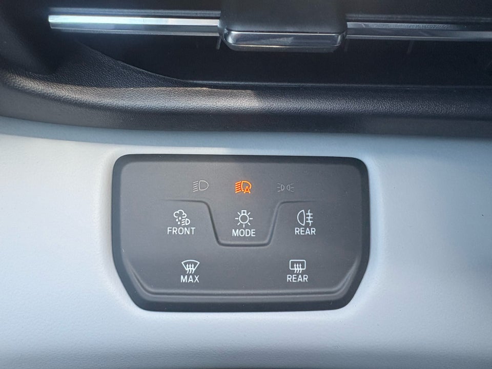 Ford Explorer 82 Premium Extended Range 5d