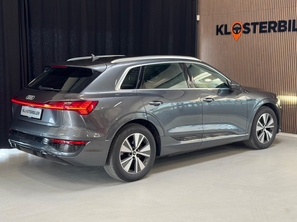 Audi Q8 e-tron 55 S-line quattro 5d