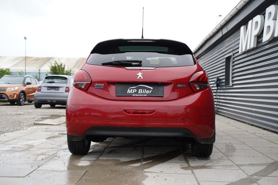 Peugeot 208 1,6 BlueHDi 100 Desire Sky 5d