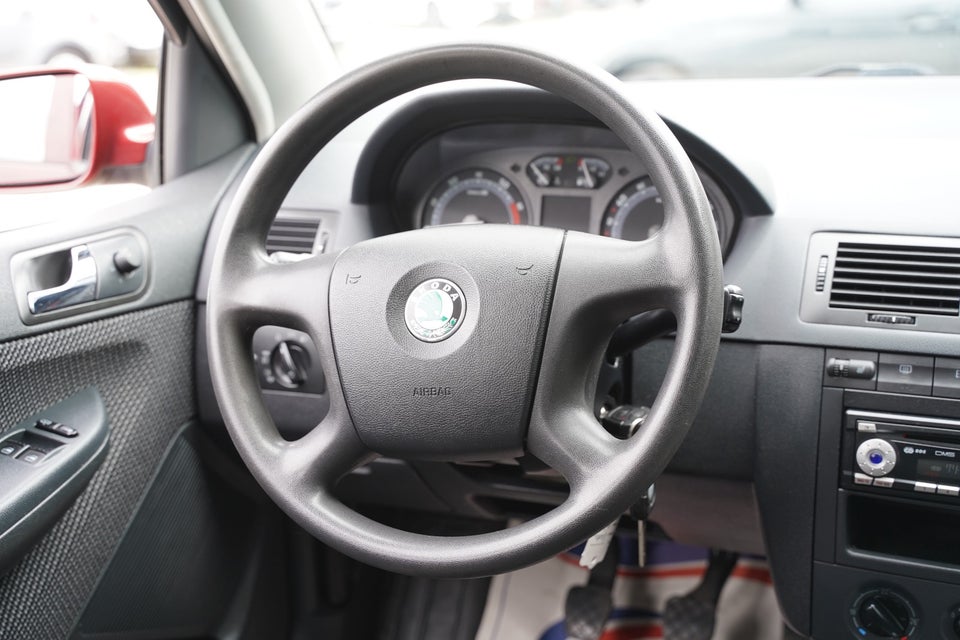 Skoda Fabia 1,4 16V 75 Ambiente Combi 5d
