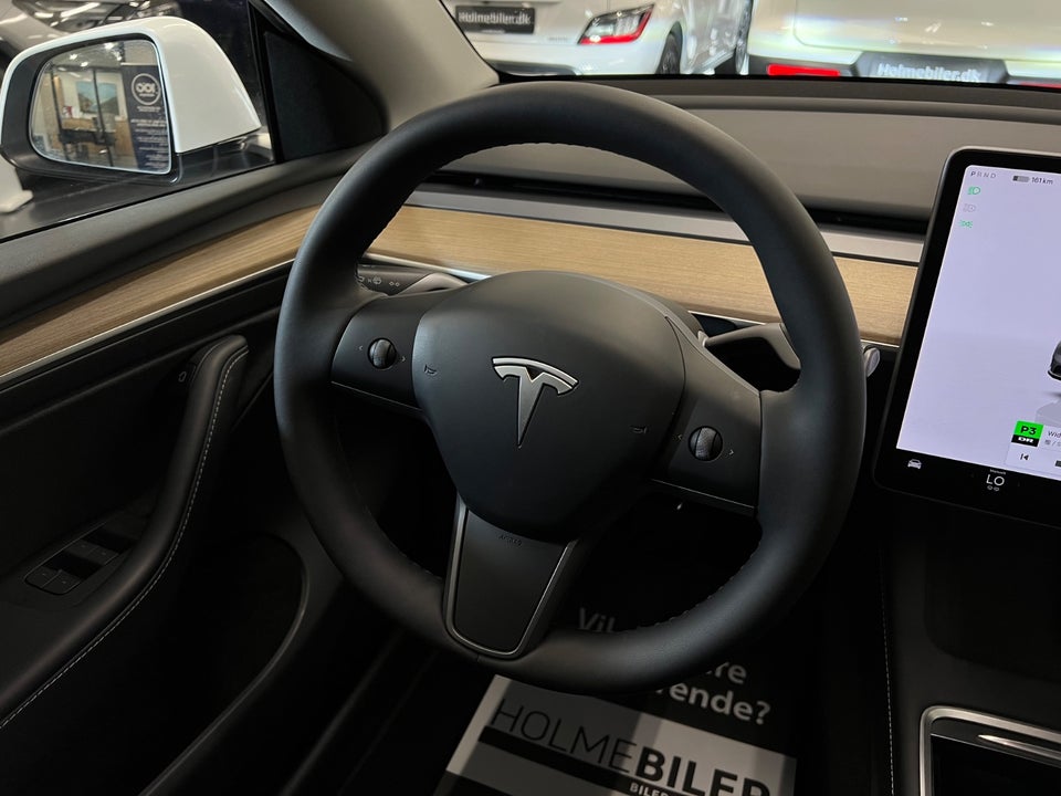 Tesla Model Y Long Range AWD 5d
