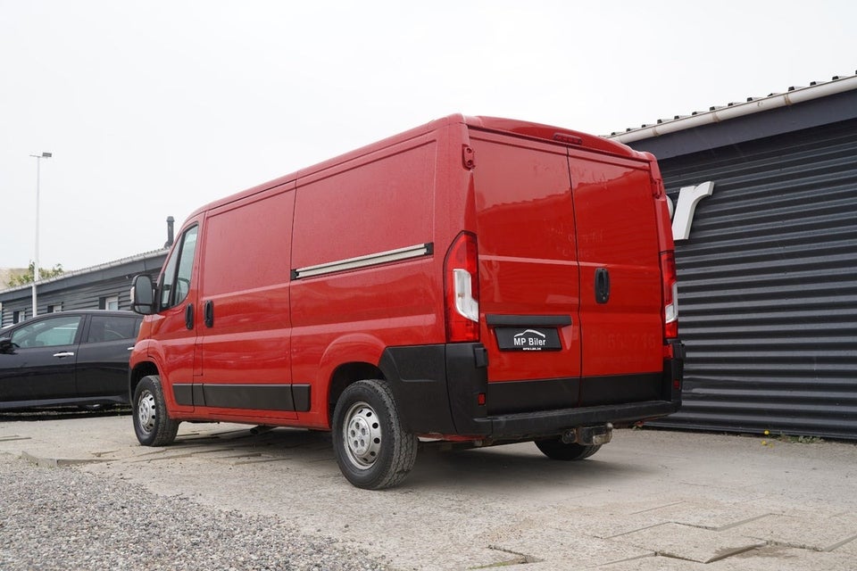 Peugeot Boxer 330 2,0 BlueHDi 130 L2H2