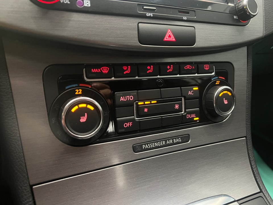 VW Passat 1,8 TSi 160 Comfortline DSG 4d