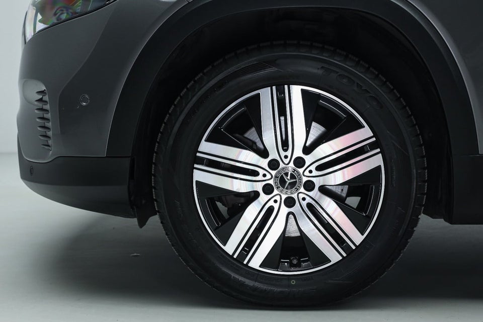 Mercedes EQB300 Progressive 4Matic Van 5d