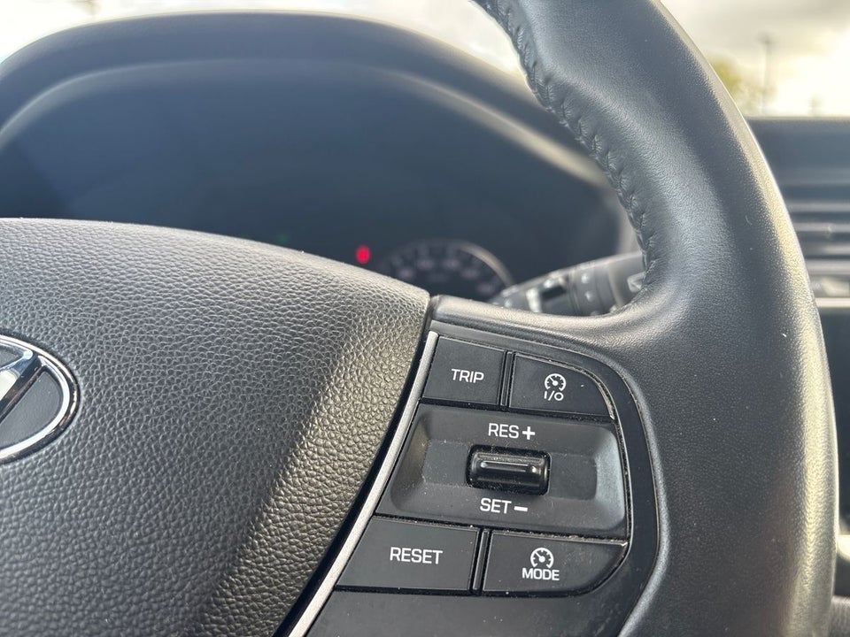 Hyundai i20 1,25 Premium 5d