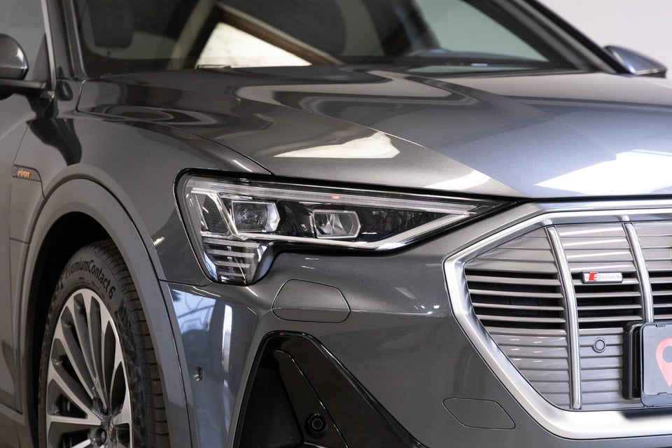 Audi e-tron 55 S-line quattro 5d