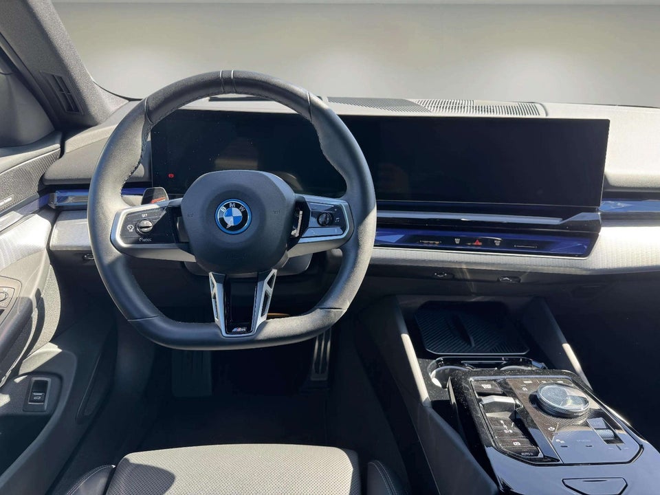 BMW i5 eDrive40 Touring M-Sport Pro 5d