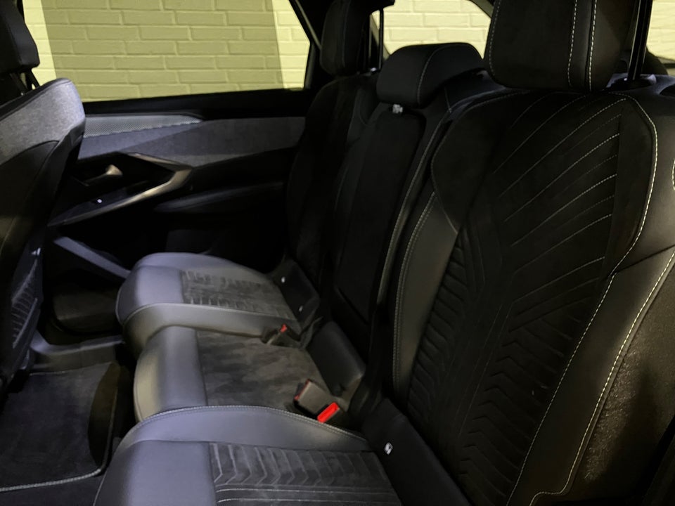 Peugeot e-5008 77 GT 7prs 5d
