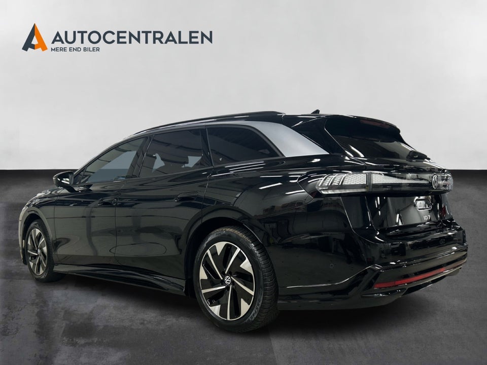 VW ID.7 77 Pro Tourer 5d