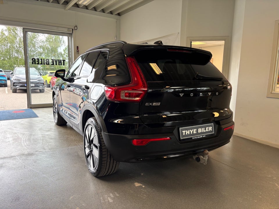 Volvo EX40 Twin Performance Plus 5d