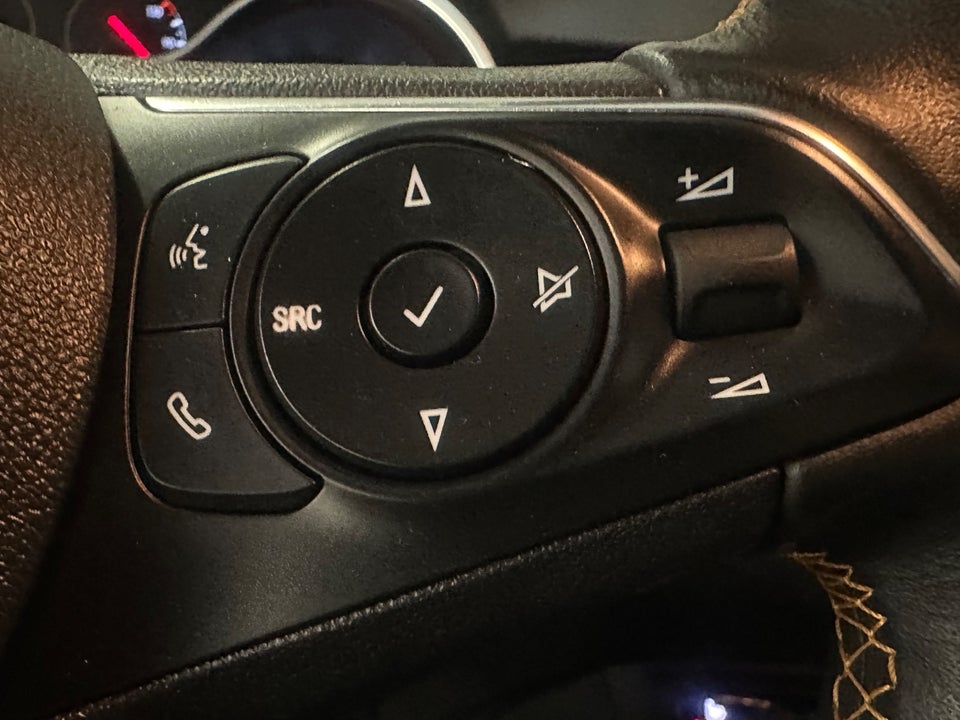 Opel Crossland X 1,2 T 110 Sport 5d