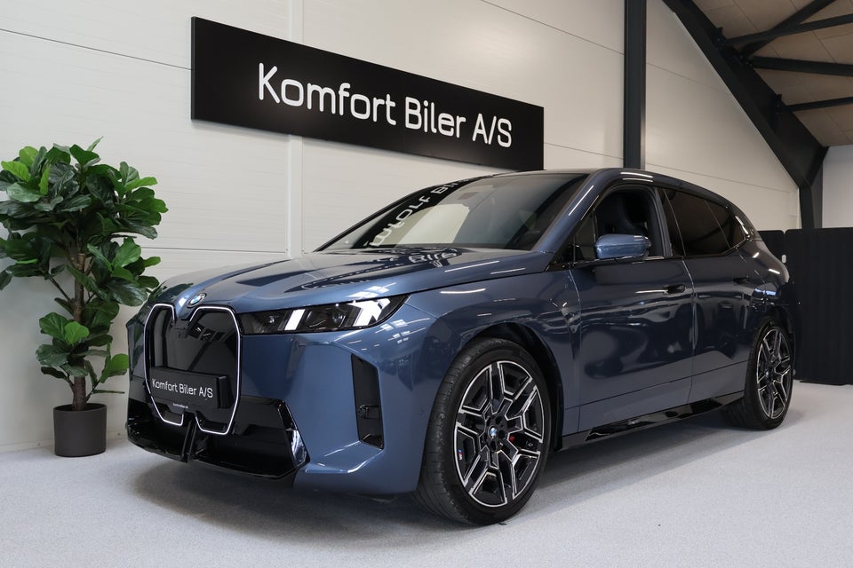BMW iX xDrive45 M-Sport Pro 5d