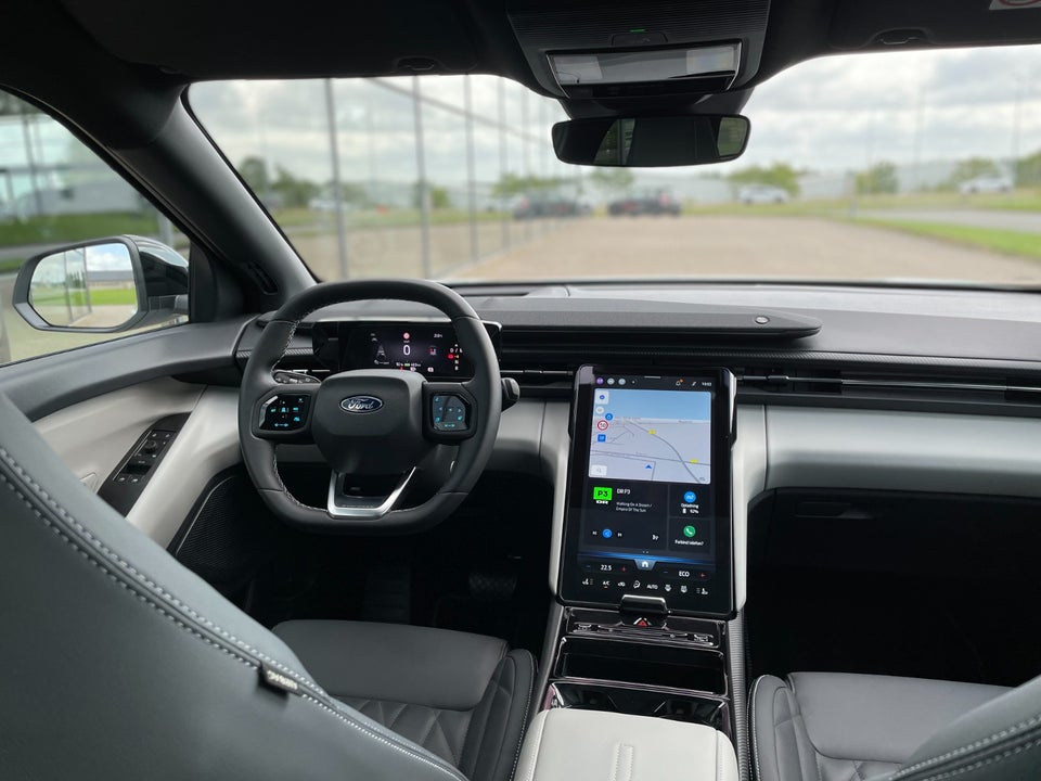 Ford Explorer 84 Premium Extended Range AWD 5d