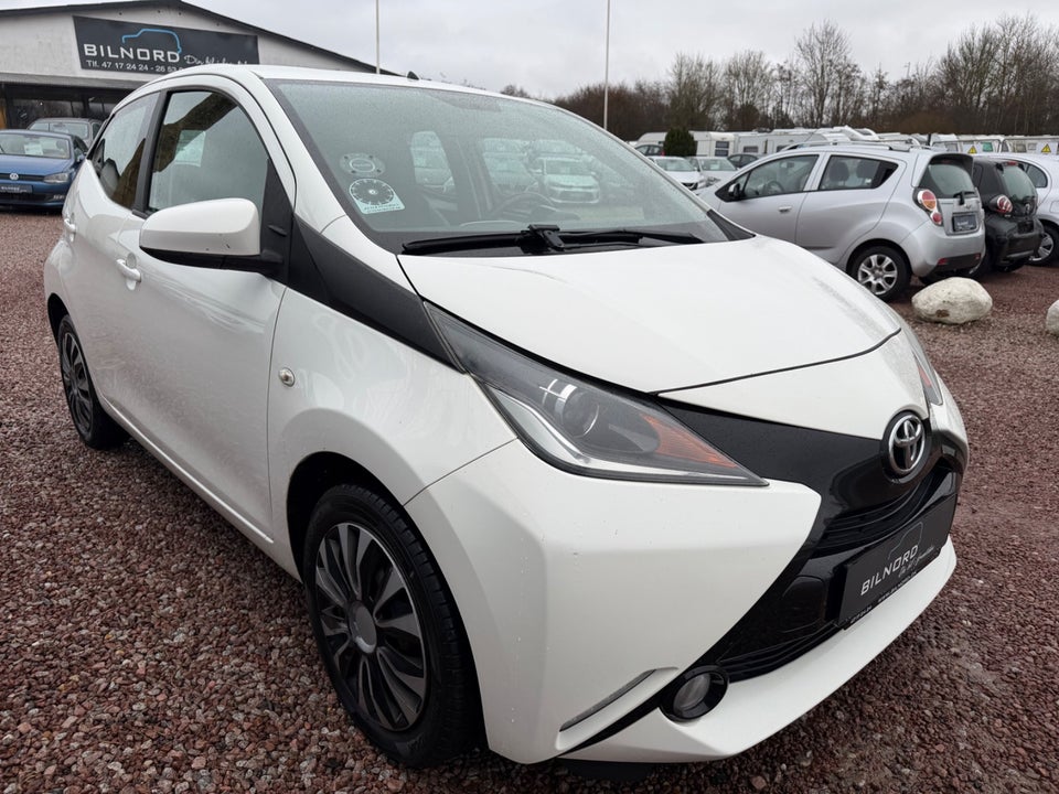 Toyota Aygo 1,0 VVT-i x-touch 5d
