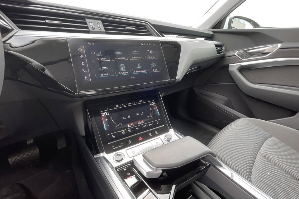 Audi Q8 e-tron 50 Prestige quattro 5d