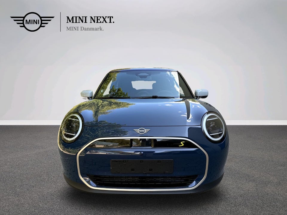MINI Cooper SE Favoured Trim XL 3d