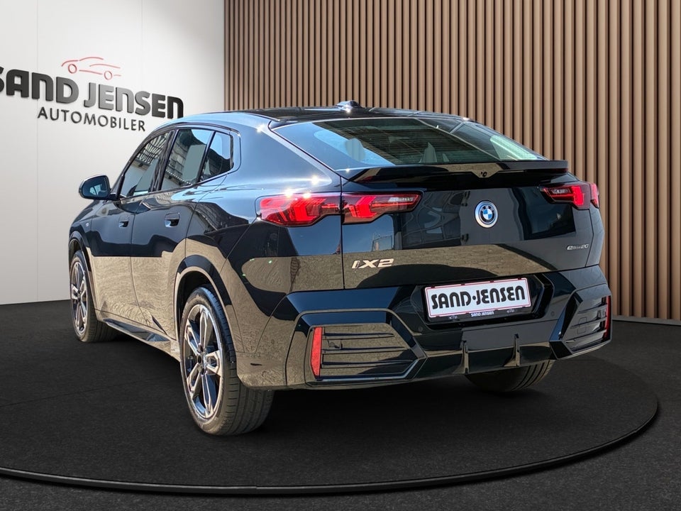BMW iX2 eDrive20 M-Sport Premium 5d