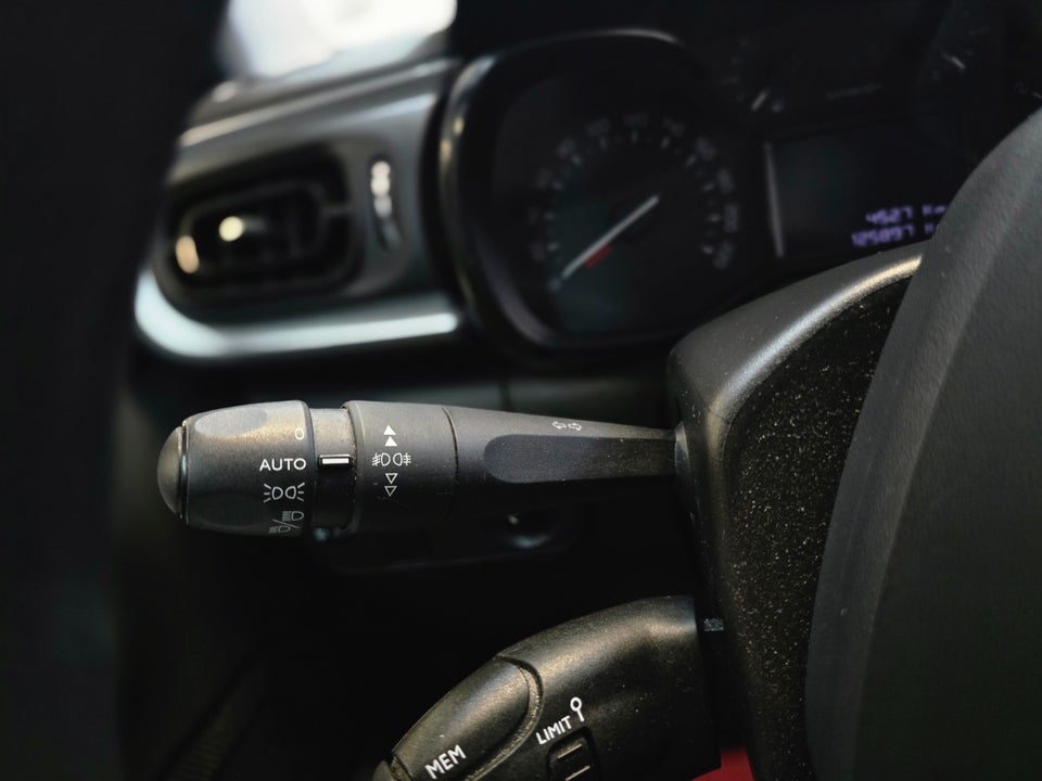 Citroën C3 1,2 PureTech 110 Shine 5d