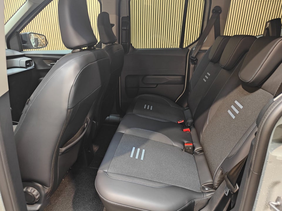Ford E-Tourneo Courier 46 Active