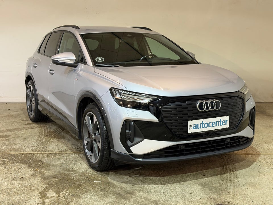 Audi Q4 e-tron 40 S-line 5d