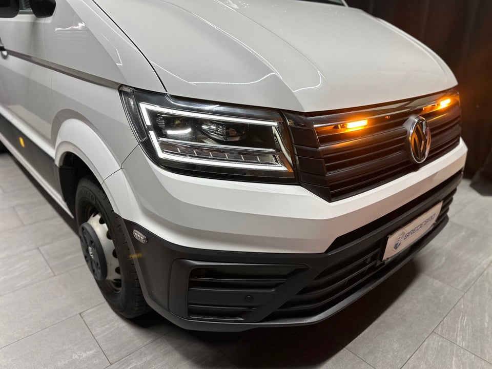 VW Crafter 35 2,0 TDi 177 Kassevogn L3H3 aut.
