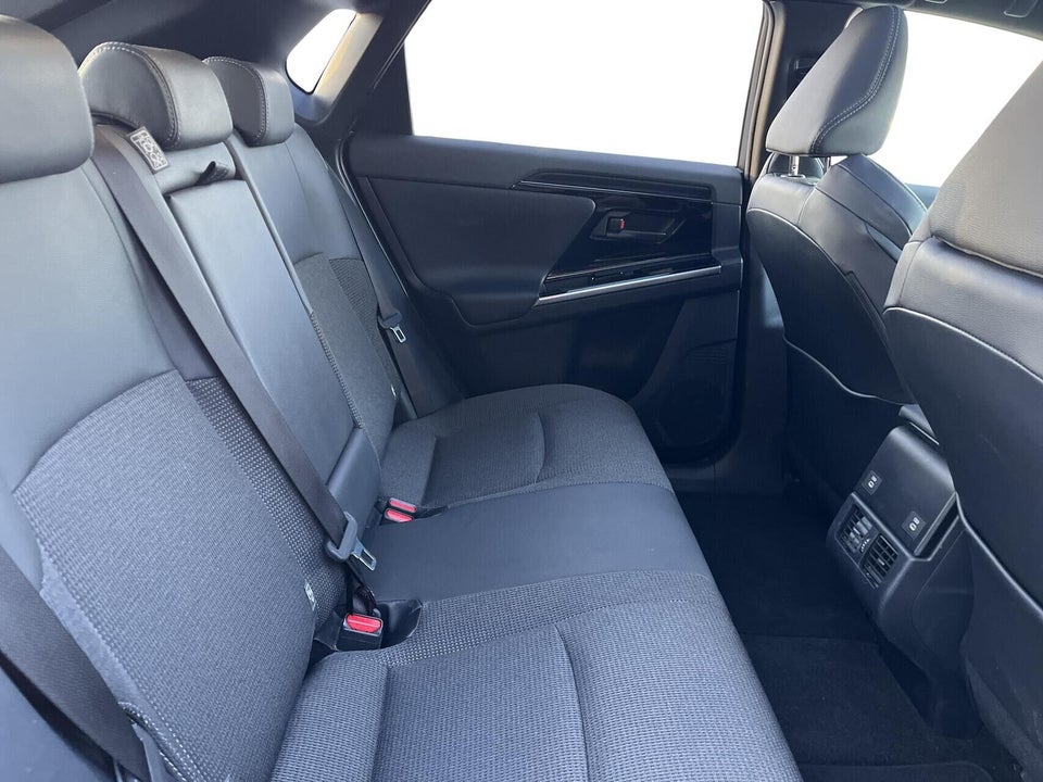 Toyota bZ4X Active 5d