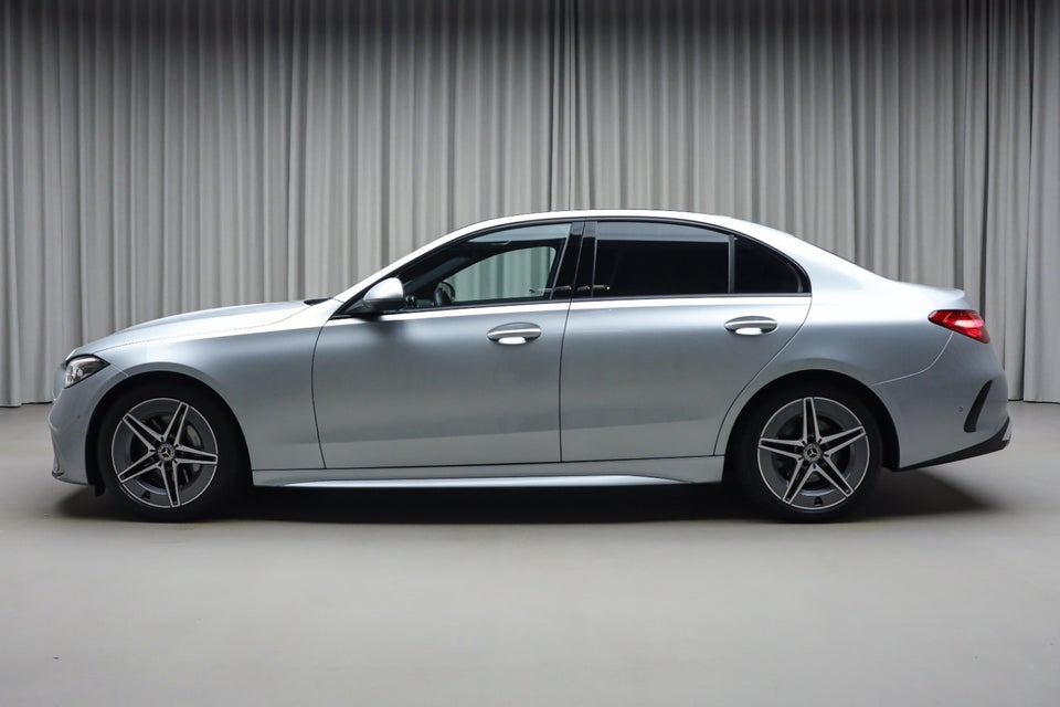 Mercedes C220 d 2,0 AMG Line aut. 4d