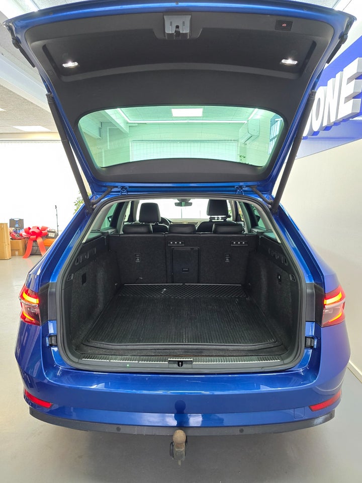 Skoda Superb 1,4 TSi iV Style Combi DSG 5d
