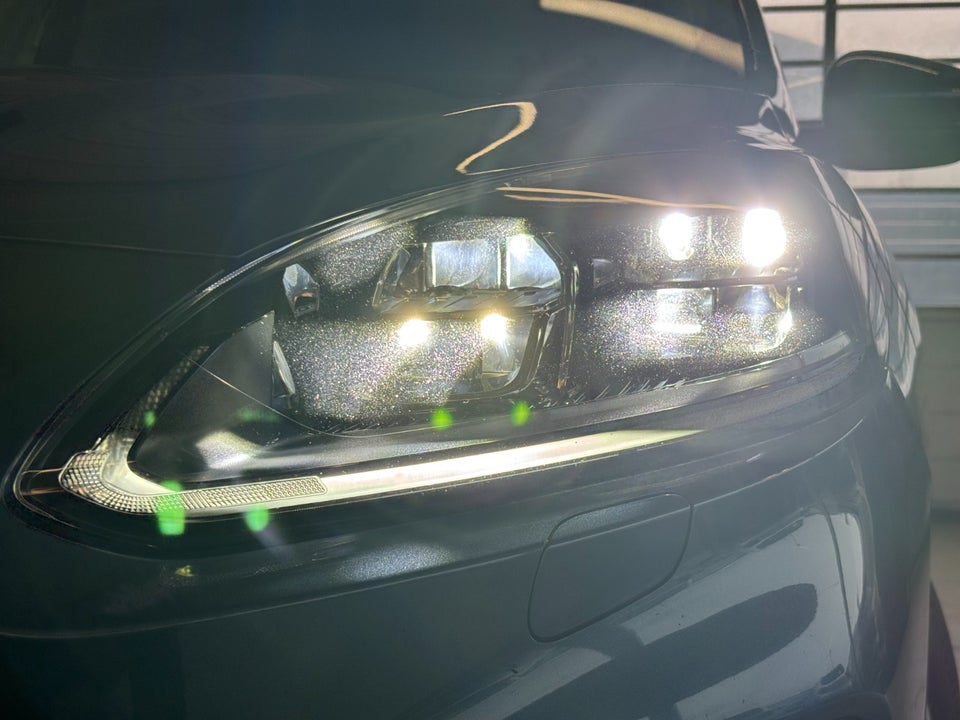 Ford Kuga 2,5 PHEV Titanium X CVT 5d