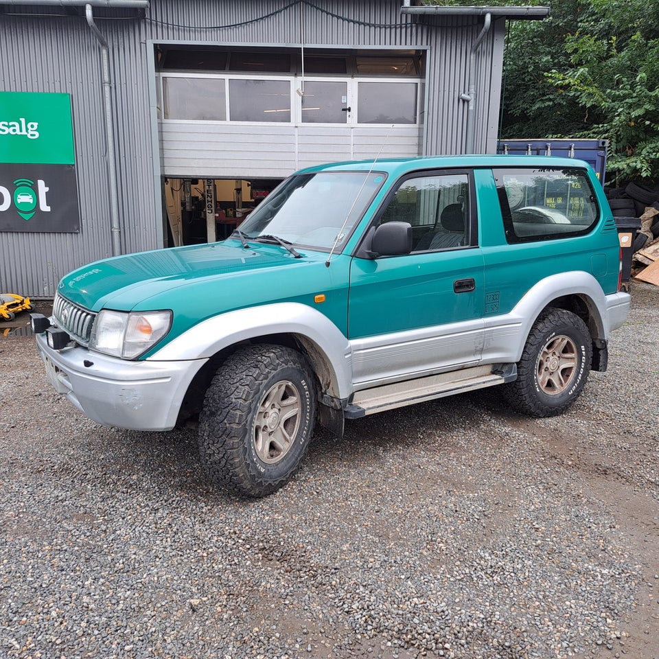 Toyota Land Cruiser 3,0 TD Van 4x4 Van 3d