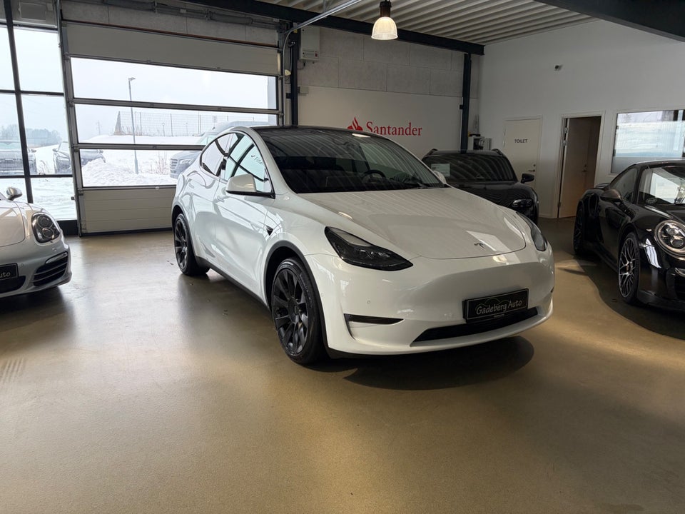 Tesla Model Y Long Range AWD 5d