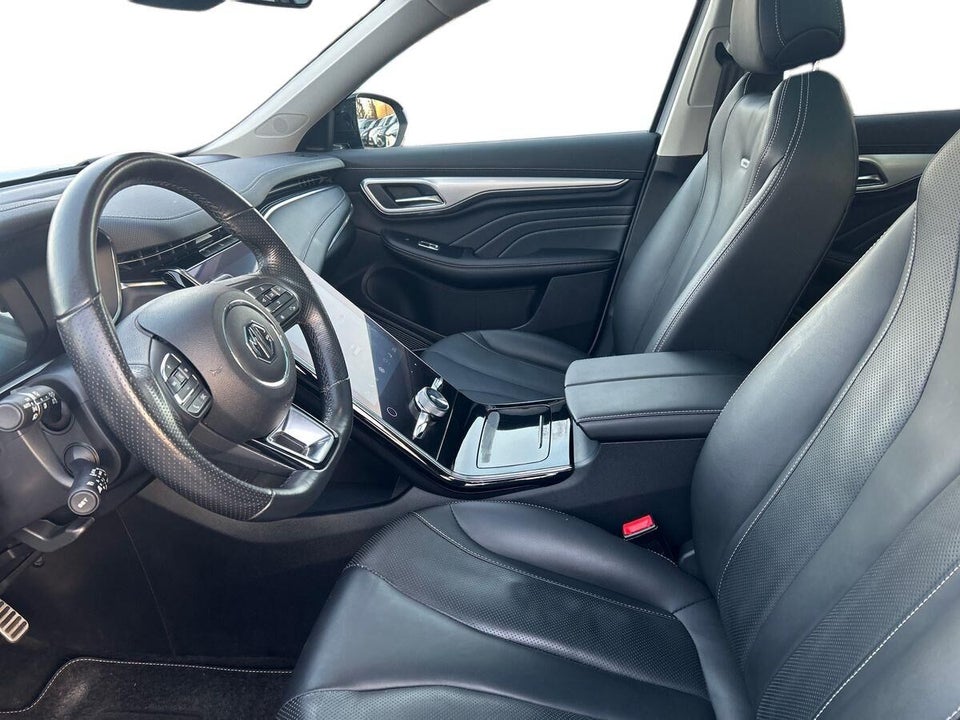 MG Marvel R Luxury 5d