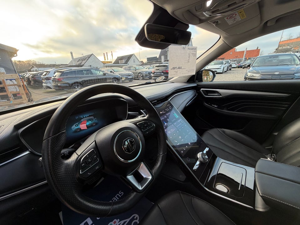 MG Marvel R Luxury 5d