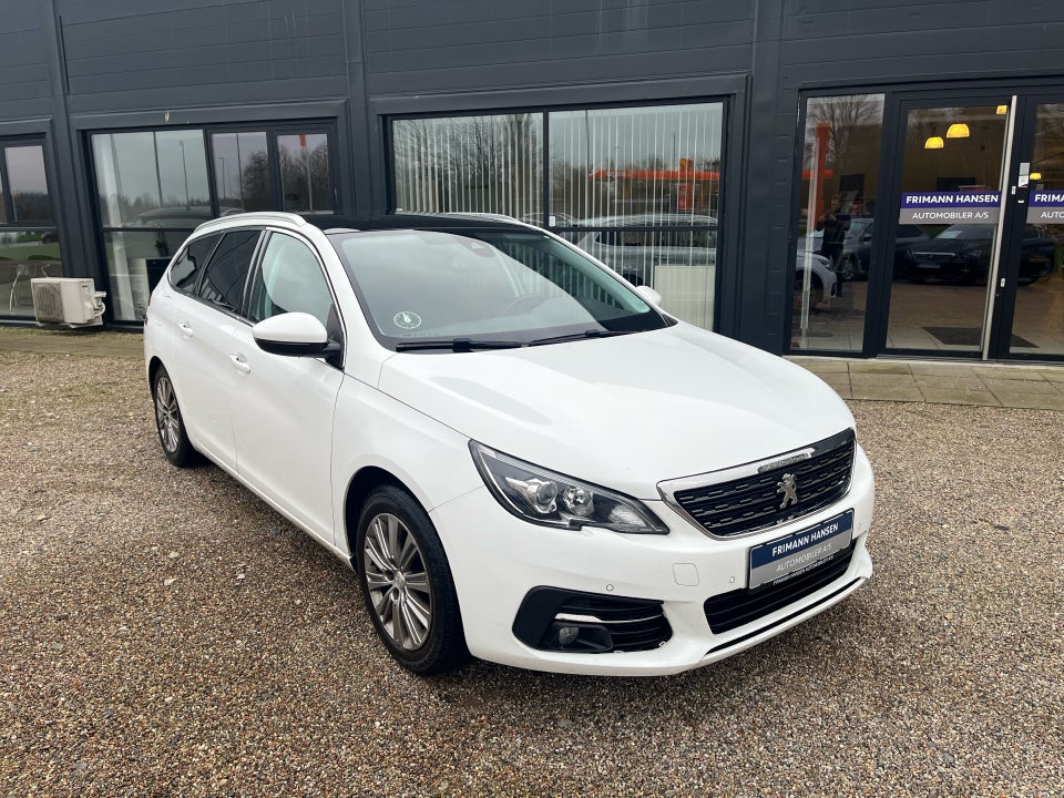 Peugeot 308 1,6 BlueHDi 120 Selection Sky SW 5d