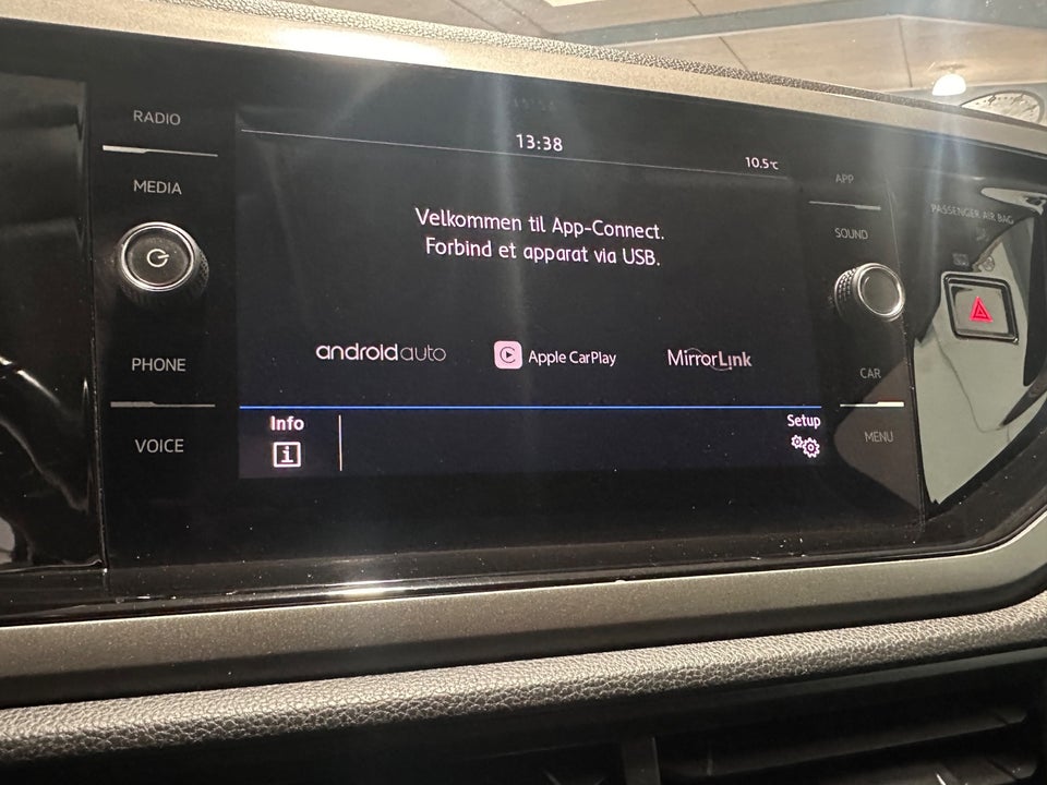 VW Polo 1,0 TSi 95 Comfortline Connect DSG Van 5d