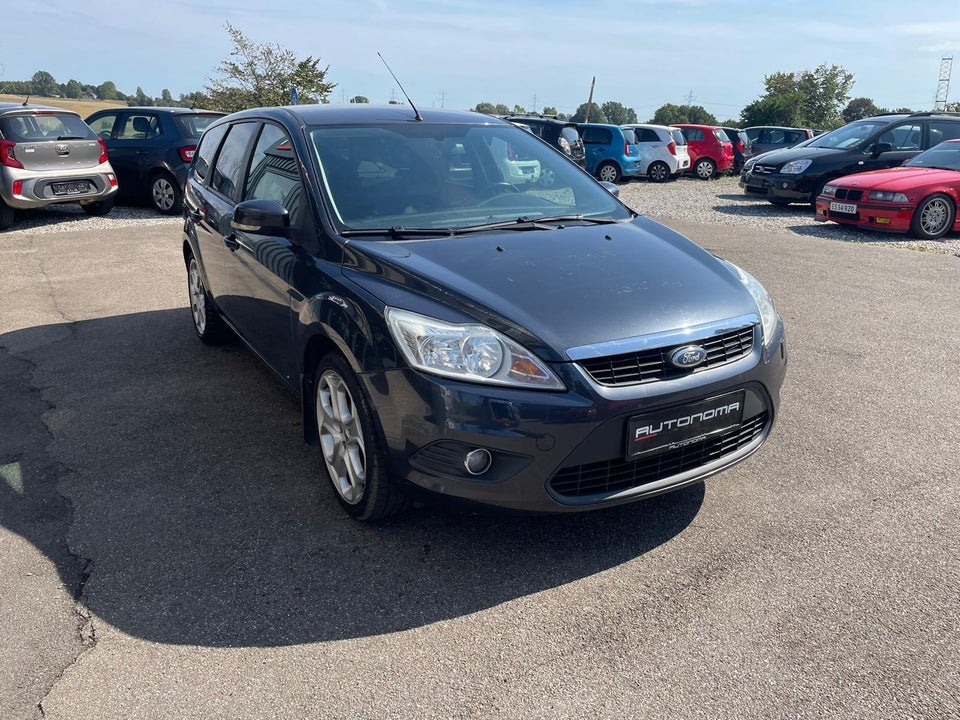 Ford Focus 1,6 Titanium 5d