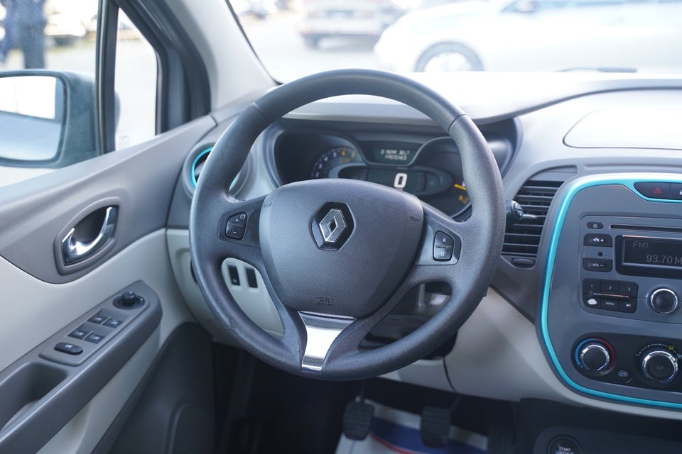 Renault Captur 0,9 TCe 90 Expression 5d