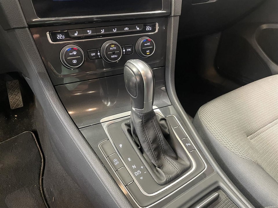 VW Golf VII 1,5 TSi 130 Comfortline Variant DSG 5d