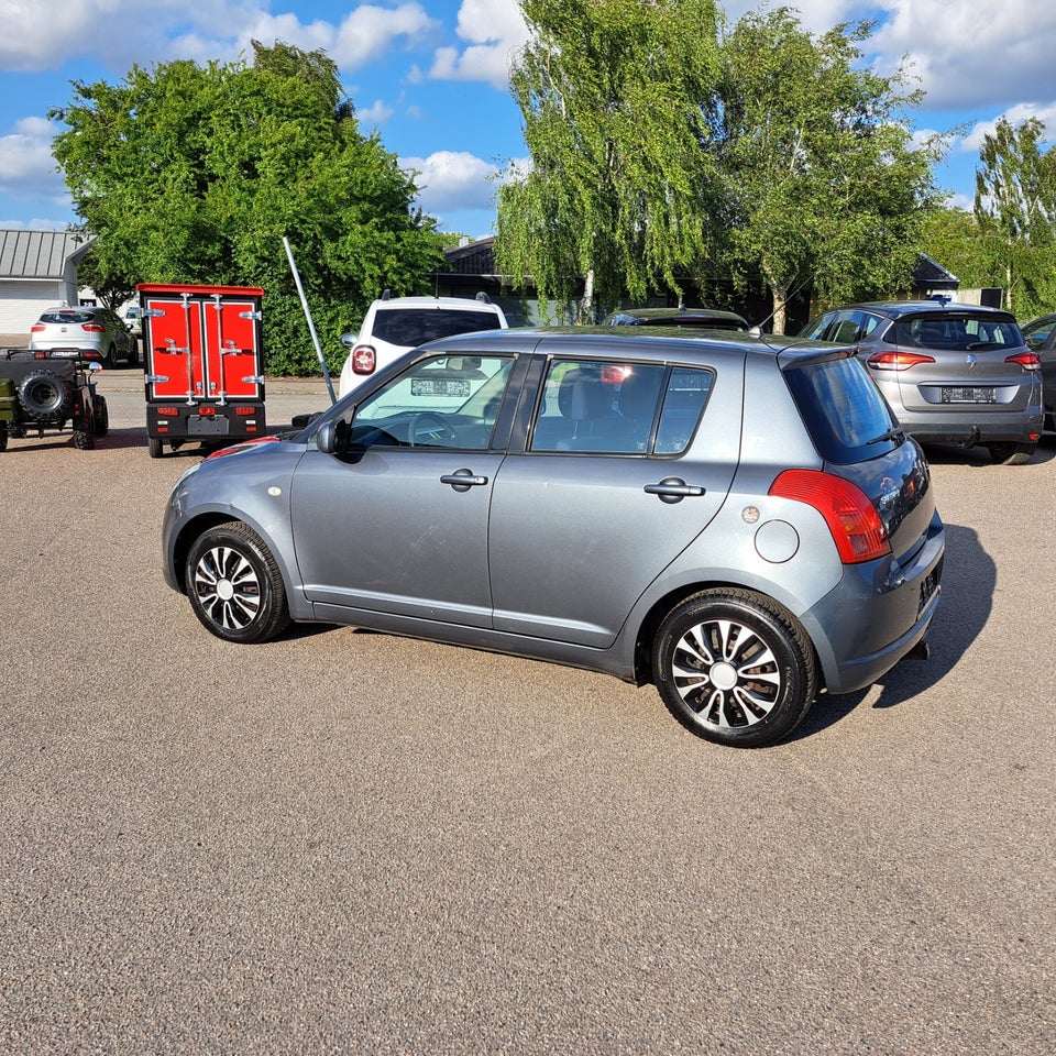 Suzuki Swift 1,3 GL-A 5d
