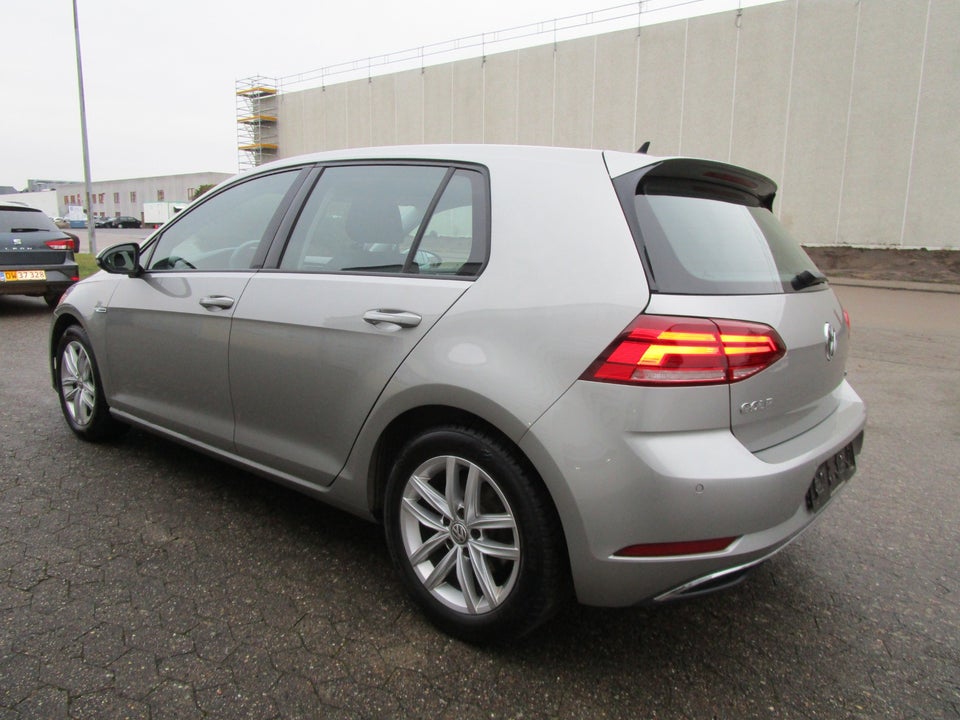 VW Golf VII 1,5 TSi 130 Comfortline DSG 5d