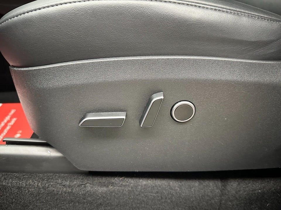 Tesla Model Y RWD 5d