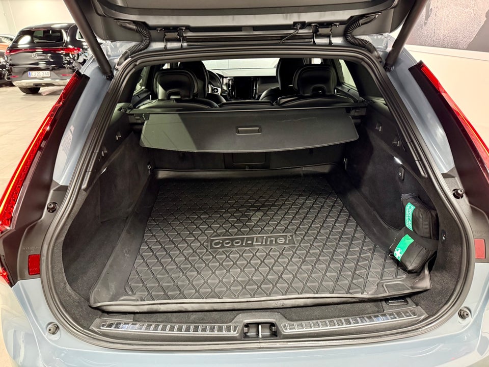 Volvo V90 2,0 T8 ReCharge R-Design aut. AWD 5d