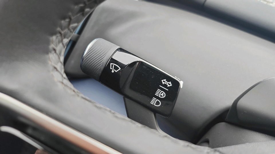 Volvo EX30 Extended Range Plus 5d