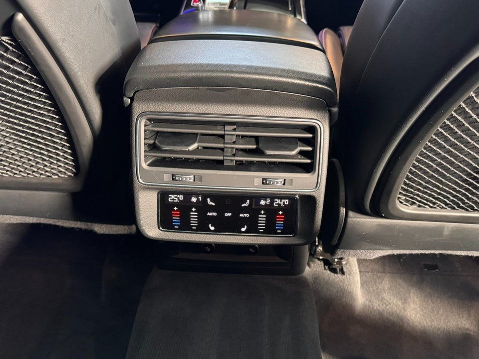 Audi SQ8 4,0 TFSi quattro Tiptr. 5d