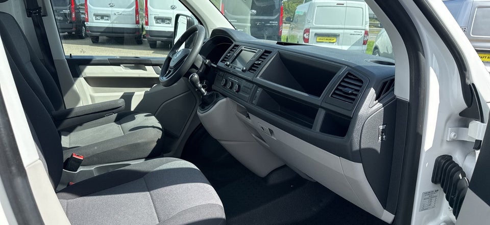 VW Transporter 2,0 TDi 150 Ladvogn lang