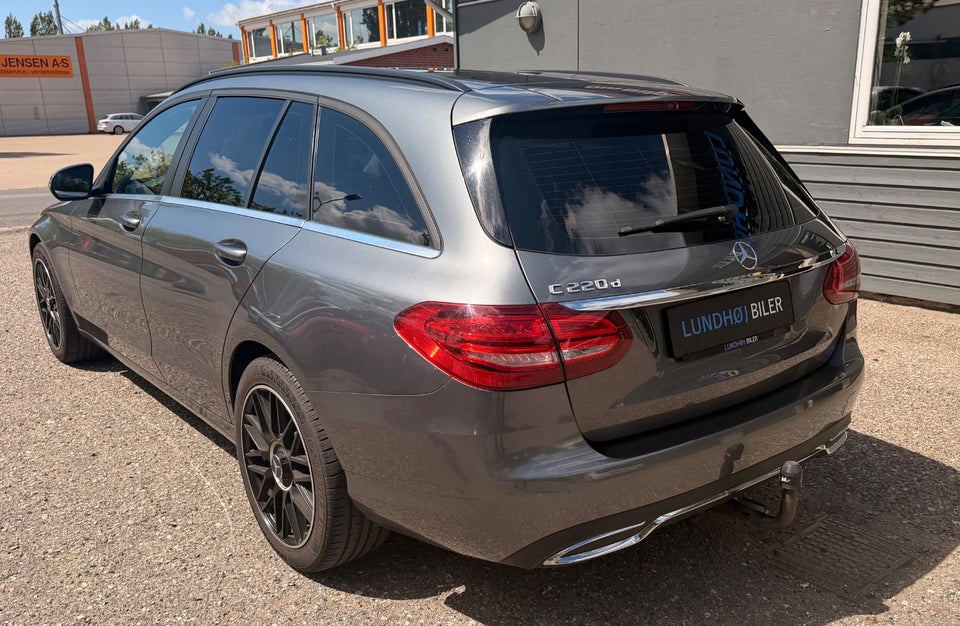 Mercedes C220 d 2,2 Avantgarde stc. aut. 5d